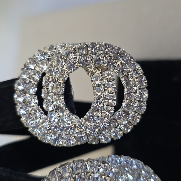 Statement Silver Interlocking Circles With Clear Rhinestones - Picture 4 of 9